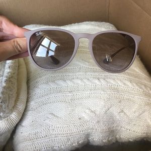 Ray ban Erika sunglasses New with case and cloth